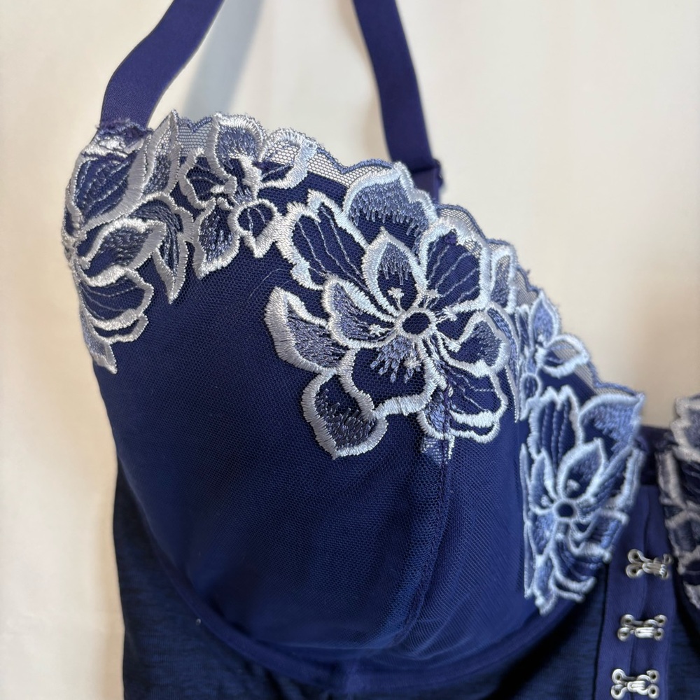 Adore ME Britta Dark Blue Floral Lace Contour Demi Longline Bra 36DDD - Picture 9 of 12